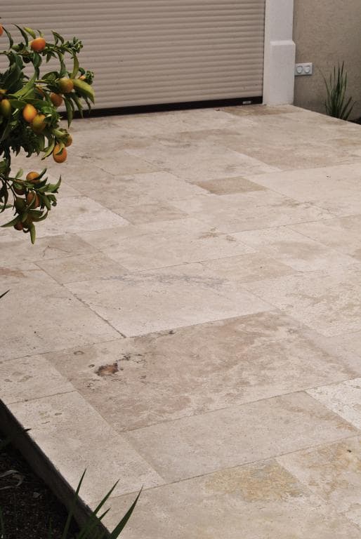 Travertin Beige Opus 2 ème choix — carrelage disponible chez Cash Carrelage à Fréjus